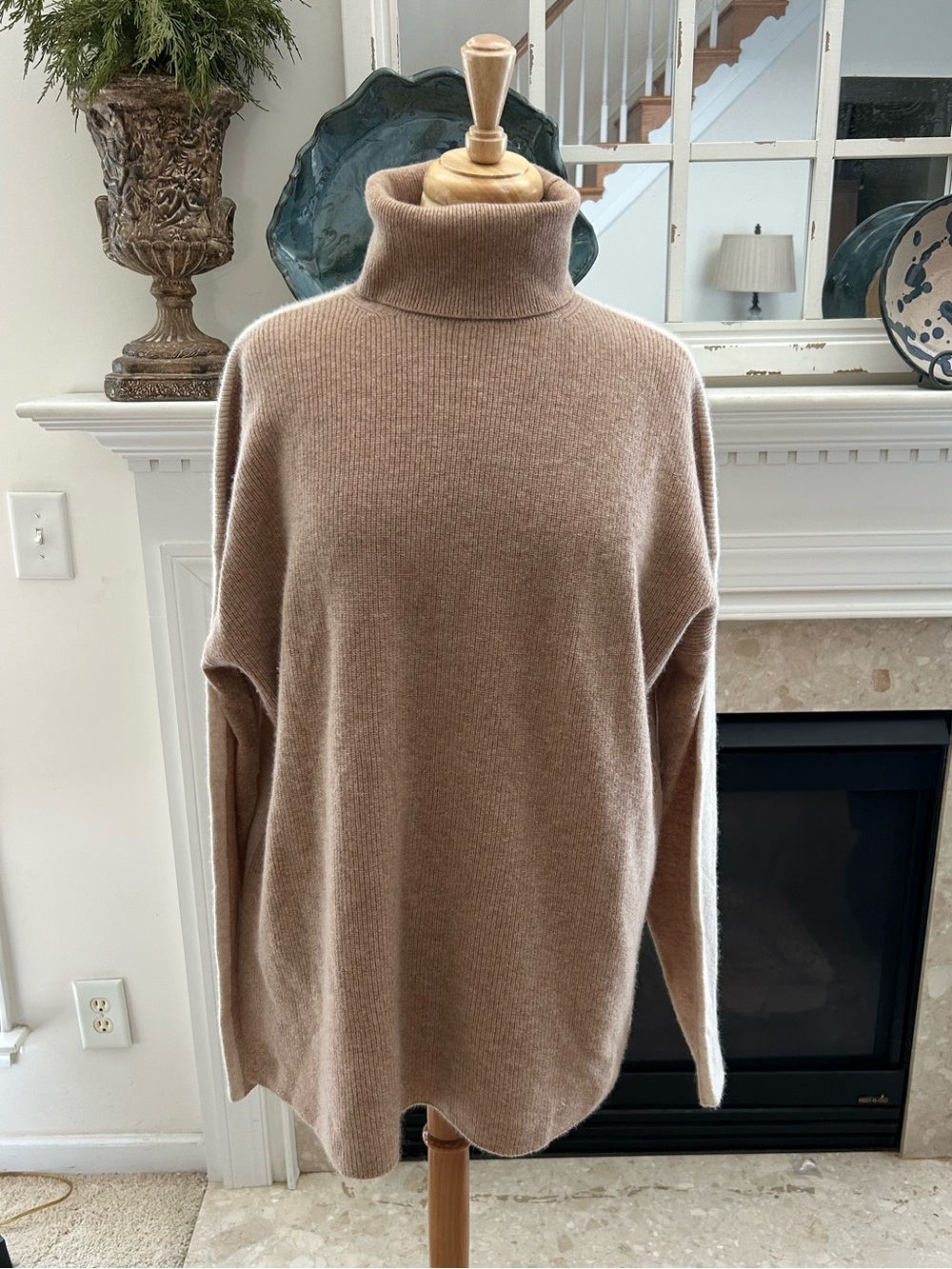 Vineyard Vines Cashmere Camel/Cream  Ribbed Turtleneck Sweater